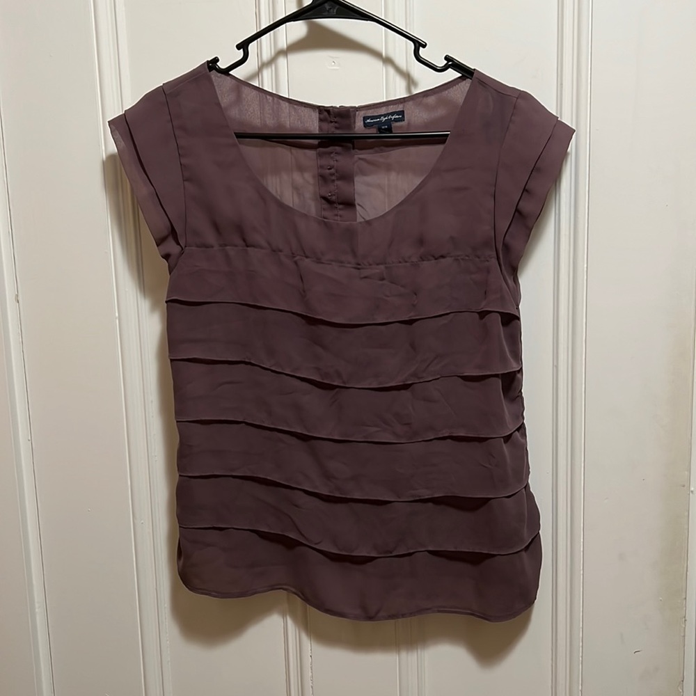 Adorable ruffled top